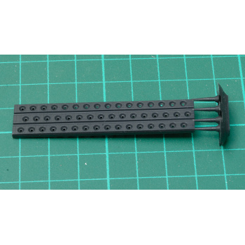 43div003